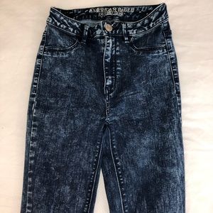 Faded wash denim skinny jeans